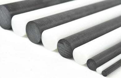PTFE-Stäbe in verschiedenen Compounds – weiß und schwarz, für hochpräzise Fertigteile